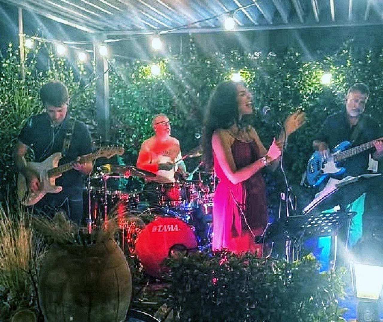 TUNEaGAIN BAND
